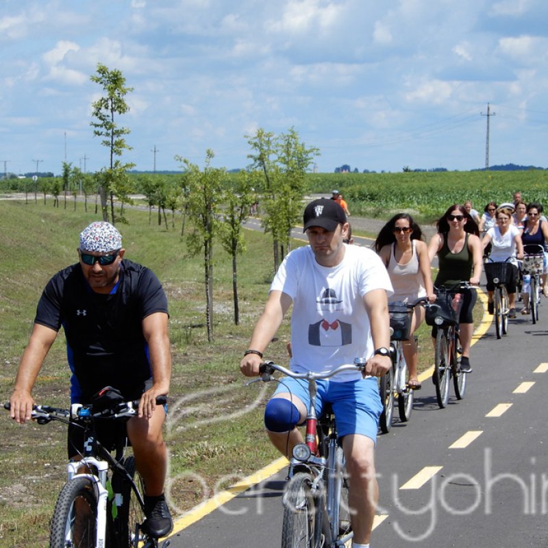 Átadták a Berettyóújfalu-Tépe kerékpárutat 21